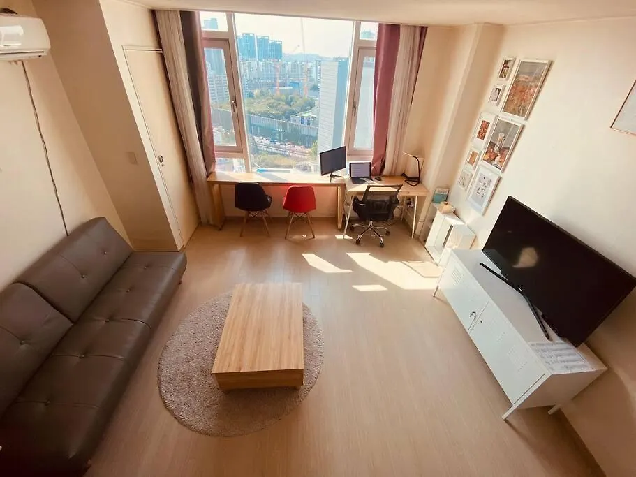 Gangnam Garosu-Gil Sinsa And Han River Seoul Apartment