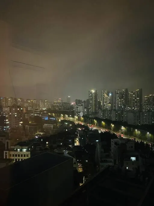 Gangnam Garosu-Gil Sinsa And Han River Seoul